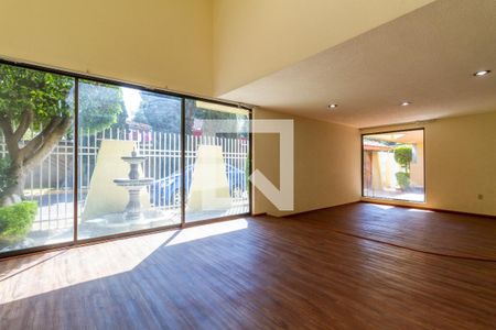 Sala - Comedor  de casa para alugar com 1 quarto, 250m² em Villa de Las Palmas, Naucalpan de Juárez