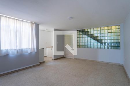 Sala- comedor  de apartamento para alugar com 2 quartos, 82m² em Colonia Del Gas, Ciudad de México